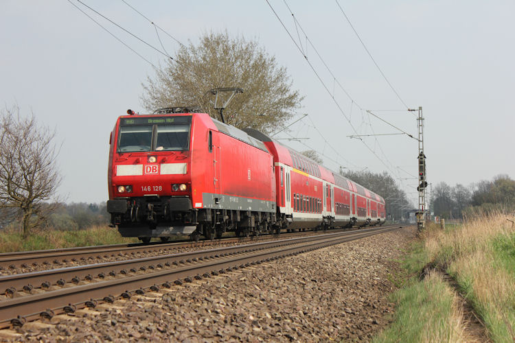 DB Regio 146 128 bei der Durchfahrt in Bremen Mahndorf am 23.04.2013
