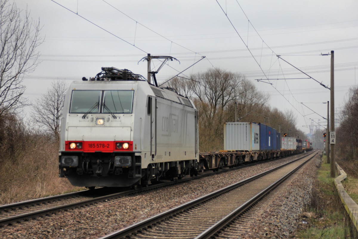 ITL 185 578-2 mit Containerzug am 19.03.16 auf der Hafenstrecke in Hamburg Moorburg mit Fahrtrichtung Hafen Hamburg.