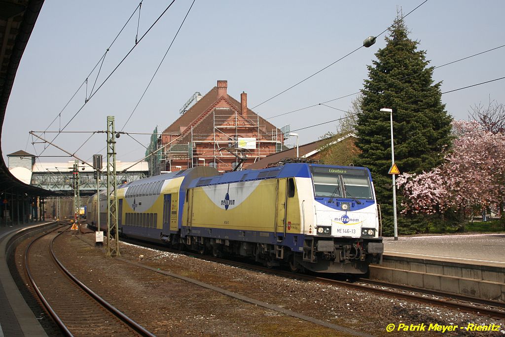 ME 146-13 mit metronom nach Lüneburg in Hamburg-Harburg am 03.04.2014