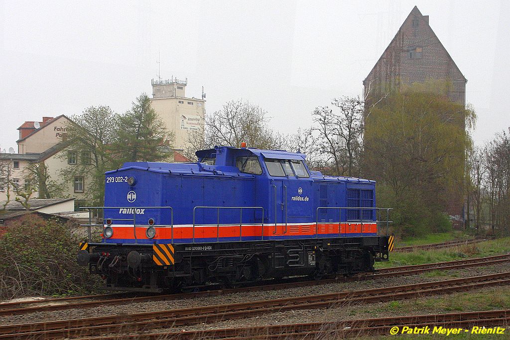 Raildox 293 002 abgestellt in Stendal am 06.04.2014