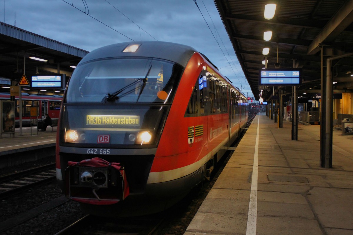 RB 36 nach Haldensleben mit DB 642 665 am 28 Dezember 2013 in Magdeburg Hbf.