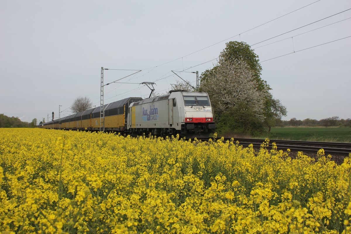 Rurtalbahn Cargo 185 637-6 mit Autologistikzug am 17.04.2014 bei der Durchfahrt in Bremen Mahndorf.