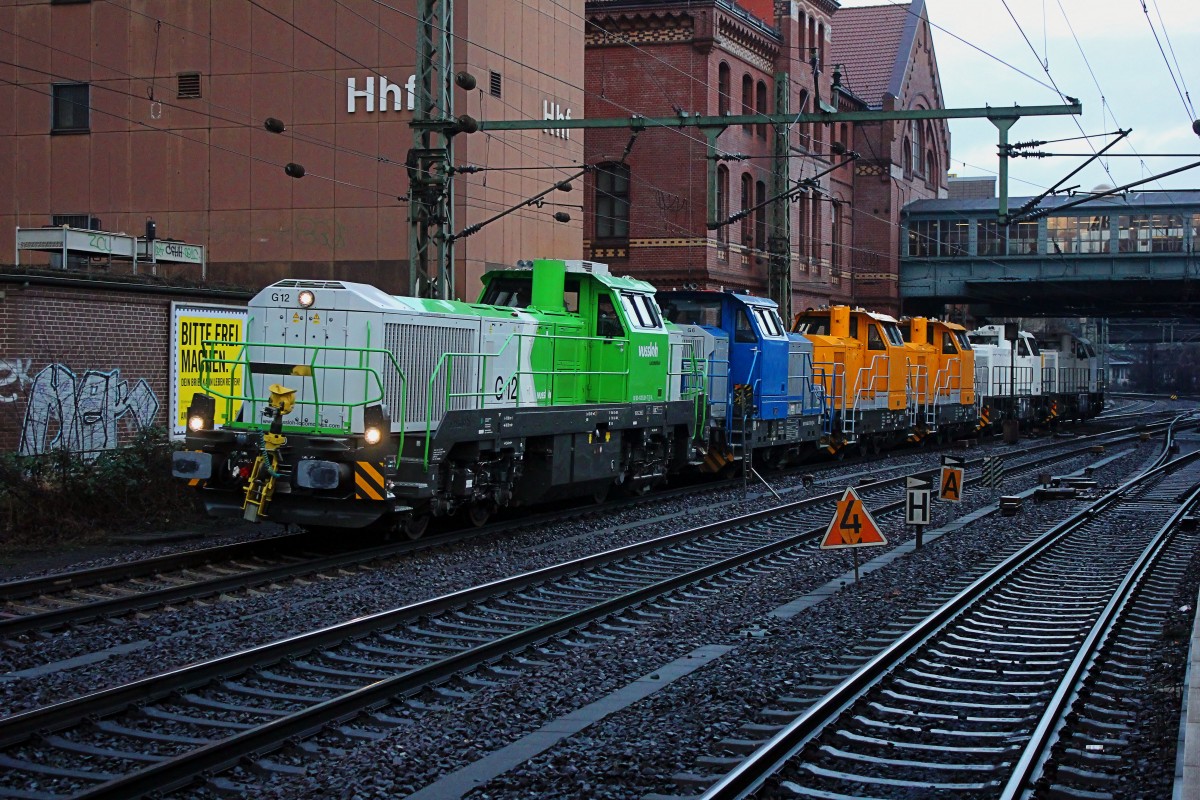 Vossloh G12 am 18.01.2014 mit Lokzug bei der Durchfahrt in Hamburg Harburg nach Maschen Rbf.