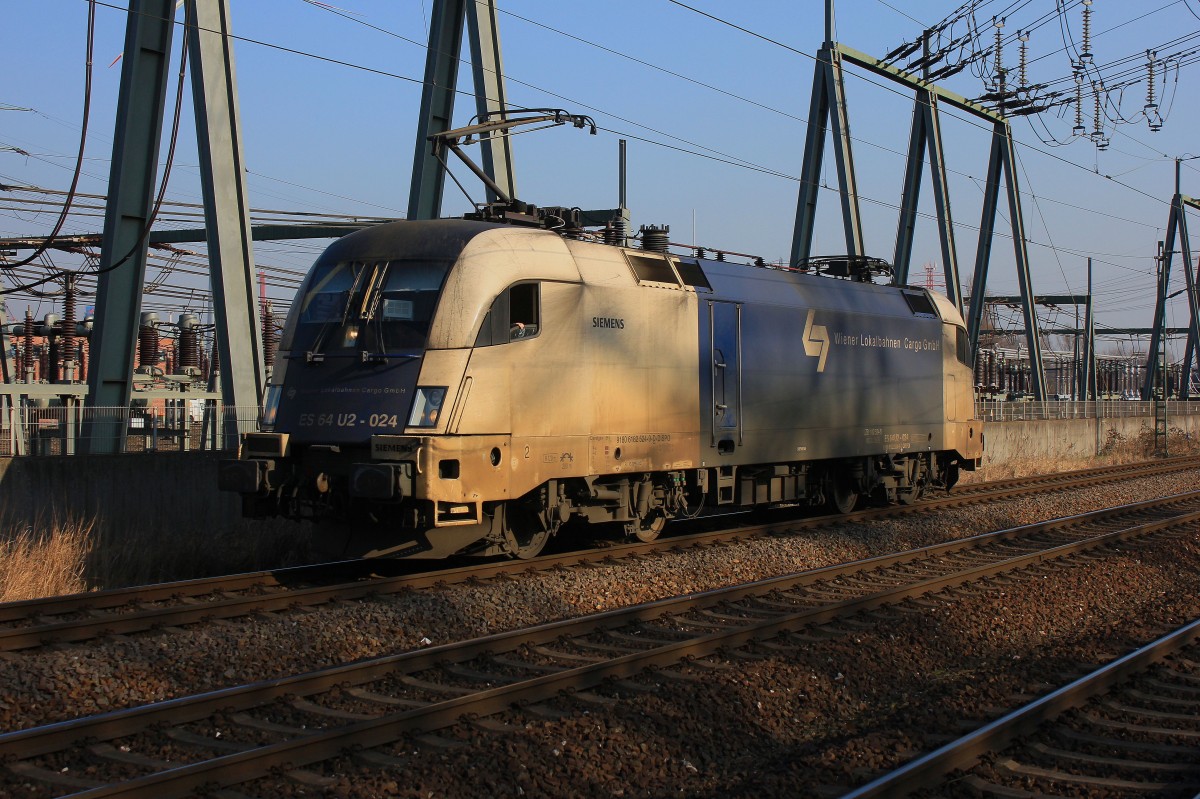WLC ES 64 U2-024 auf dem Weg in die Abstellung im Rbf Hamburg Alte Süderelbe am 27.02.2014