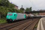 BR 185/364451/itl-185-611-1-bei-der-ausfahrt ITL 185 611-1 bei der Ausfahrt in Hamburg Harburg am 30.08.2014 mit Kesselwagenzug.
