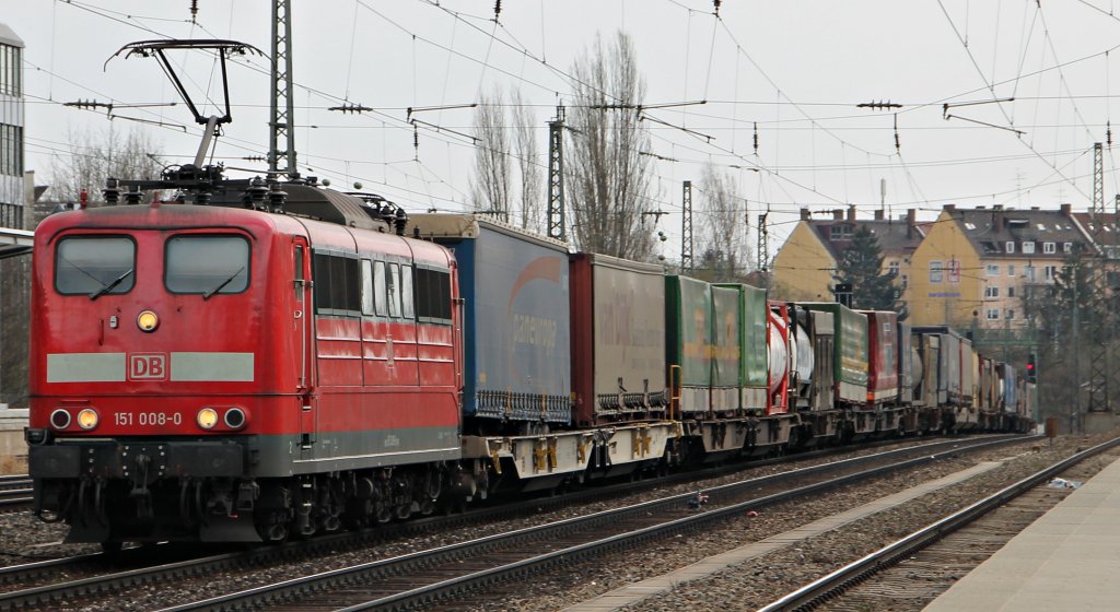 Die 151 008 in M�nchen Heimeranplatz am 3.4.2012!