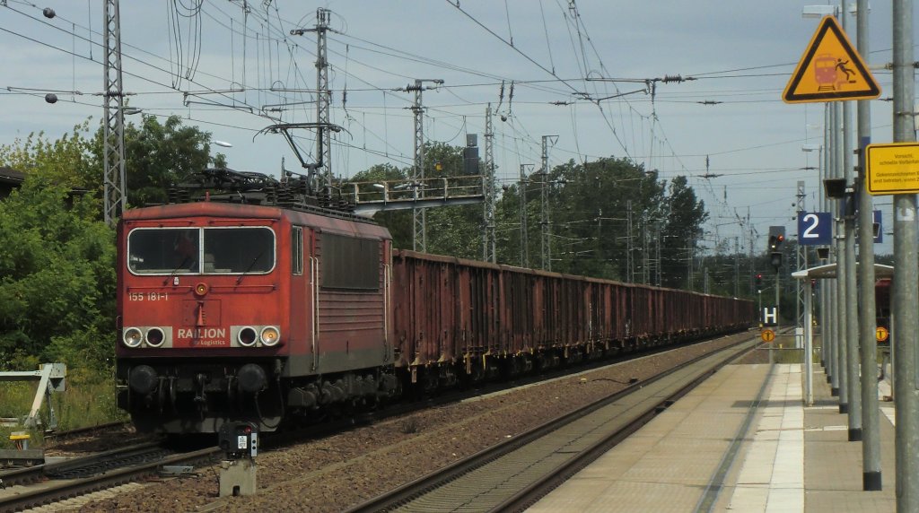 Die 155 181 bei der Durchfahrt in Trebbin am 10.8.2011