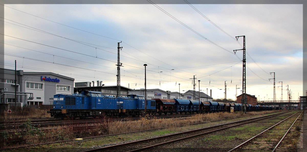 204 011 ( 203 212 ) + 204 005 ( 203 350 ) in Neubandenburg abgestellt mit ihrem Zug am 06.12.2015