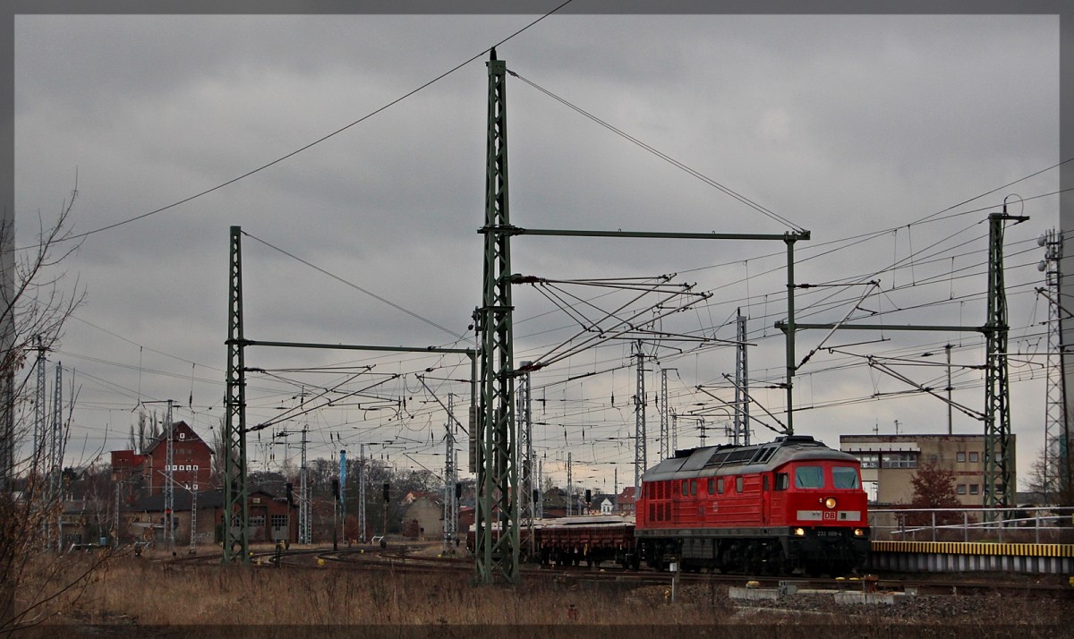 232 668 bei einer Rangierfahrt in Waren (Müritz) am 25.02.2016