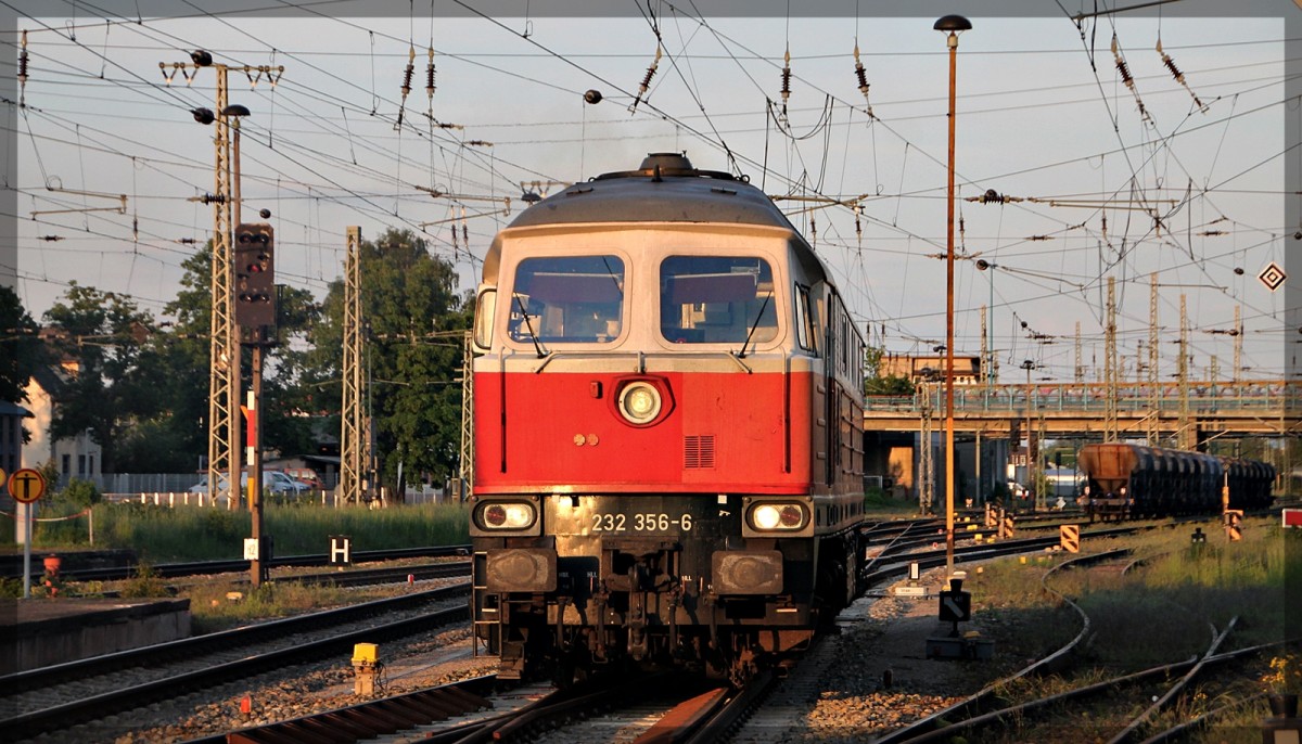 Am Abend des 19.05.2015 war 232 356 der WFL aktiv. Hier ist sie beim umfahren ihres Zuges zu sehen. Später fuhr sie Richtung Pasewalk mit ihrem Zug ab.