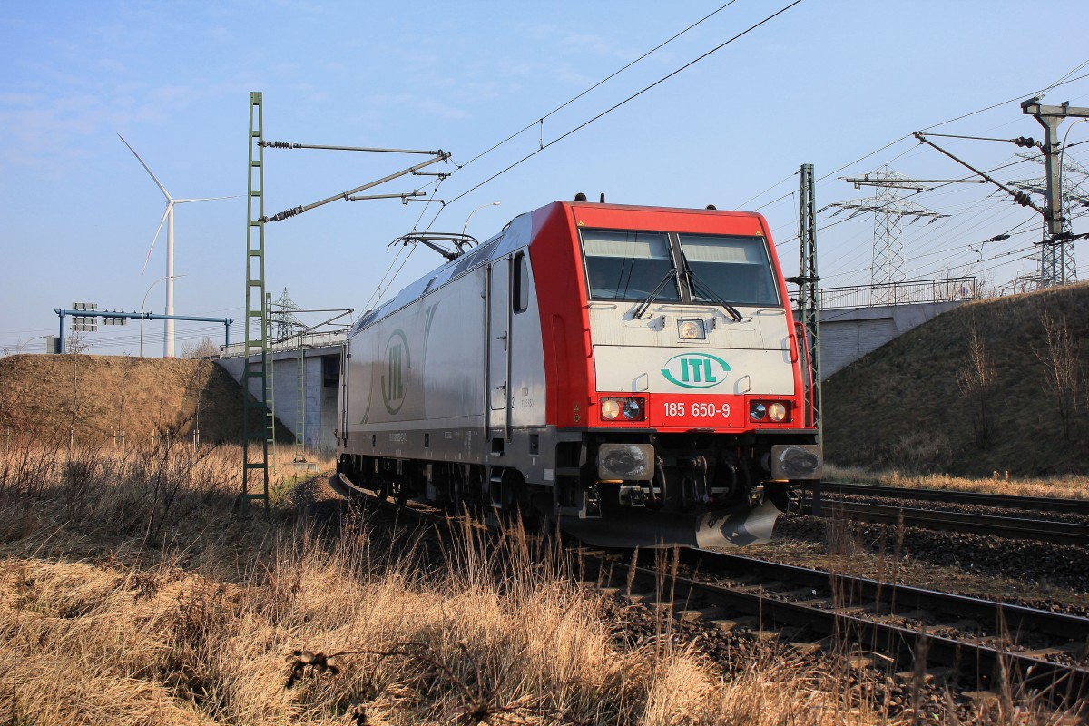 ITL 185 650-9 beim Umsetzen in Hamburg Waltershof am 27.02.2014.