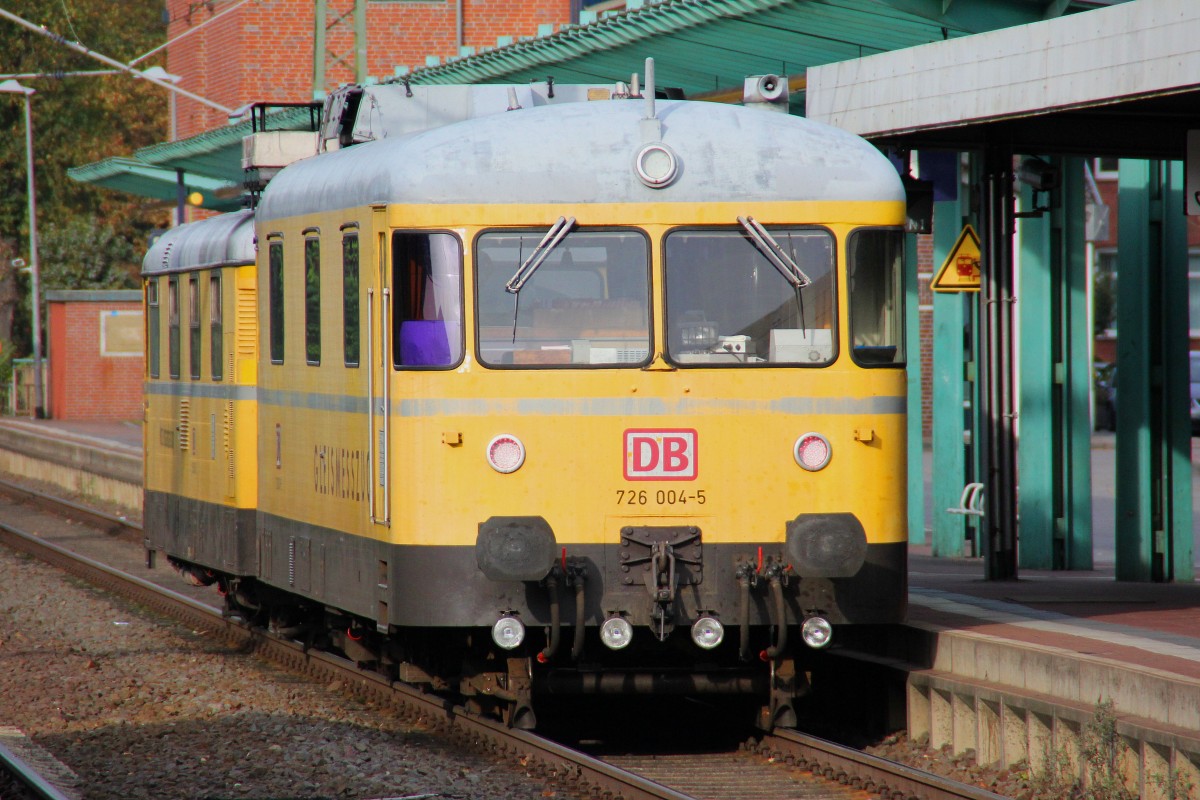 Messzug mit DB 726 004 und DB 725 004 am 08.10.2014 in Stade.