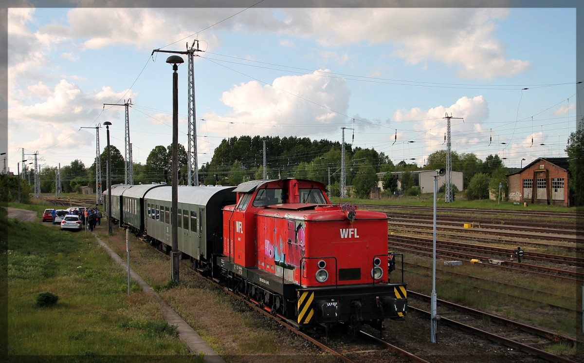 WFL 345 260  Lok 3  nach ihrer Sonderfahrt mit den Warener Eisenbahnfreunden am 14.05.2015 in Waren an der Müritz abgestellt.