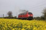 DB 225 073-6 auf dem weg nach Nienburg um ihrem Schwefelzug zu holen am 17.04.2014 bei der Durchfahrt in Bremen Mahndorf.