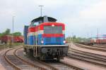 v100-west-ost-/324766/egp-212-279-4-rangiert-in-hambrug EGP 212 279-4 Rangiert in Hambrug Dradenau am 14.05.2013 einen Containerzug.