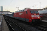 Die DB Fernverkehrs 101 051-1 kam aus der Abstellung und Übernahm den Zug den die DB Fernverkehr 101 004-0 gebracht hatte am 03.12.2016.