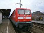 112 170 als Re 20 nach Halle (Saale) HBf auf Gleis 4 im Bahnhof Schönebeck(Elbe)am  17.02.14