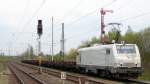 Prima E37 528 CB Rail mit Leeren Coilzug Richtung Stahlwerk Bremen    12 April 2014 - Bremen Oslebshausen Bahnhof