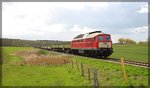 232 909 bei Schwastorf mit ihrem Leerzug in Richtung Möllenhagen am 19.04.2016