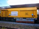 Schienenschleifzugwagen 99 80 9127 004 6 im Bahnhof Calbe Saale(Ost) auf Gleis 2 am 15.04.2014